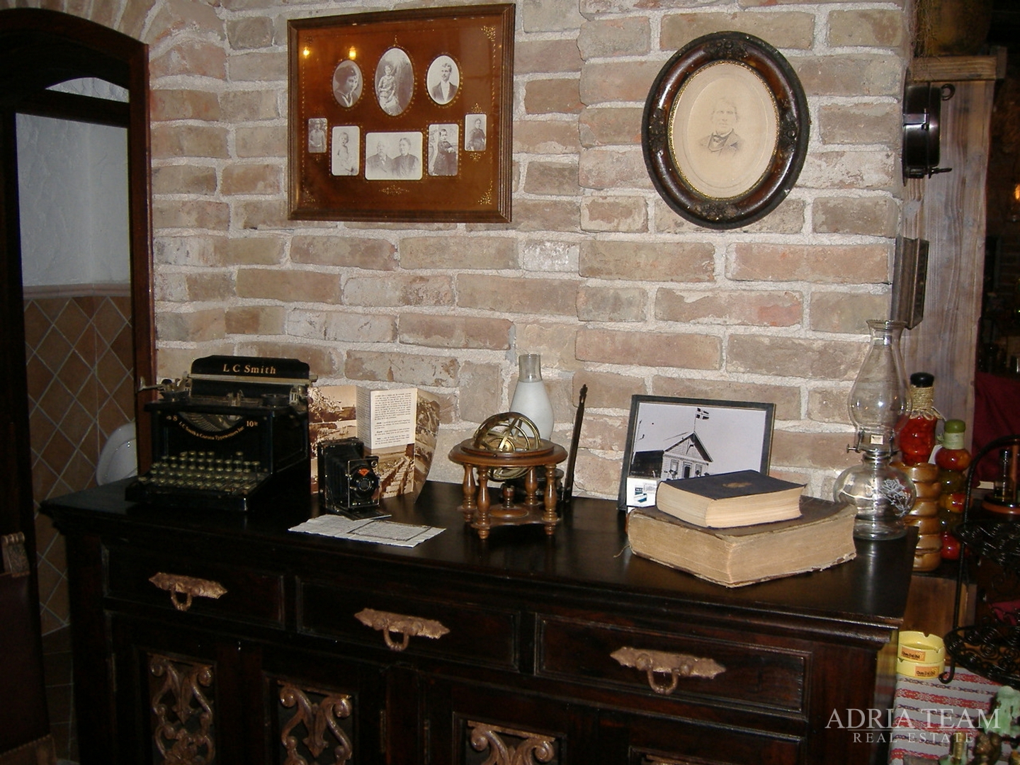 HOTEL S KONOBOM I KROVNOM TERASOM, 1. RED DO MORA - SUKOŠAN