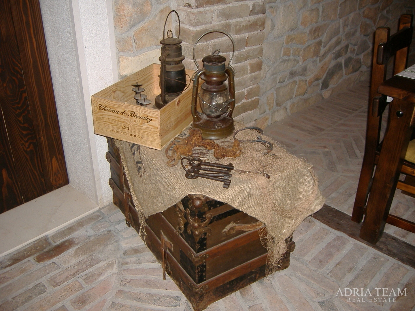 HOTEL S KONOBOM I KROVNOM TERASOM, 1. RED DO MORA - SUKOŠAN