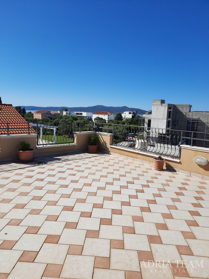 HOTEL S KONOBOM I KROVNOM TERASOM, 1. RED DO MORA - SUKOŠAN