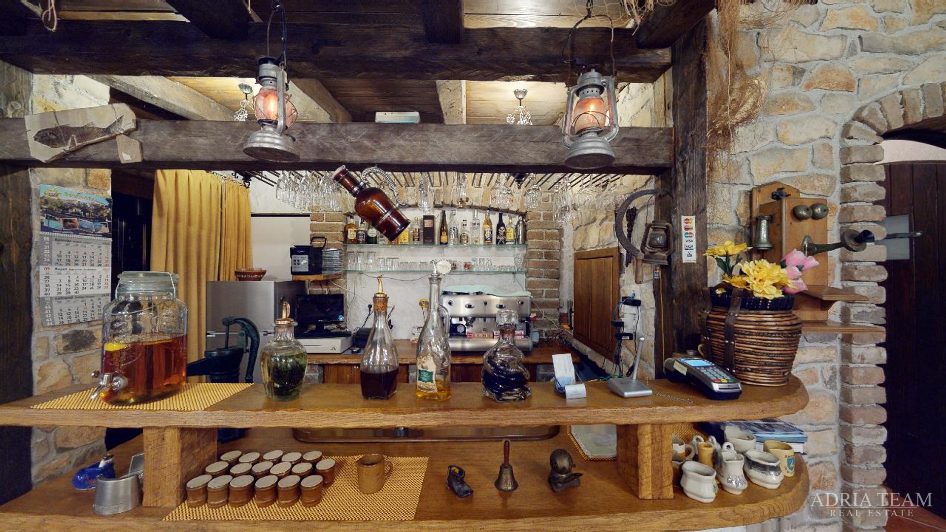 HOTEL S KONOBOM I KROVNOM TERASOM, 1. RED DO MORA - SUKOŠAN