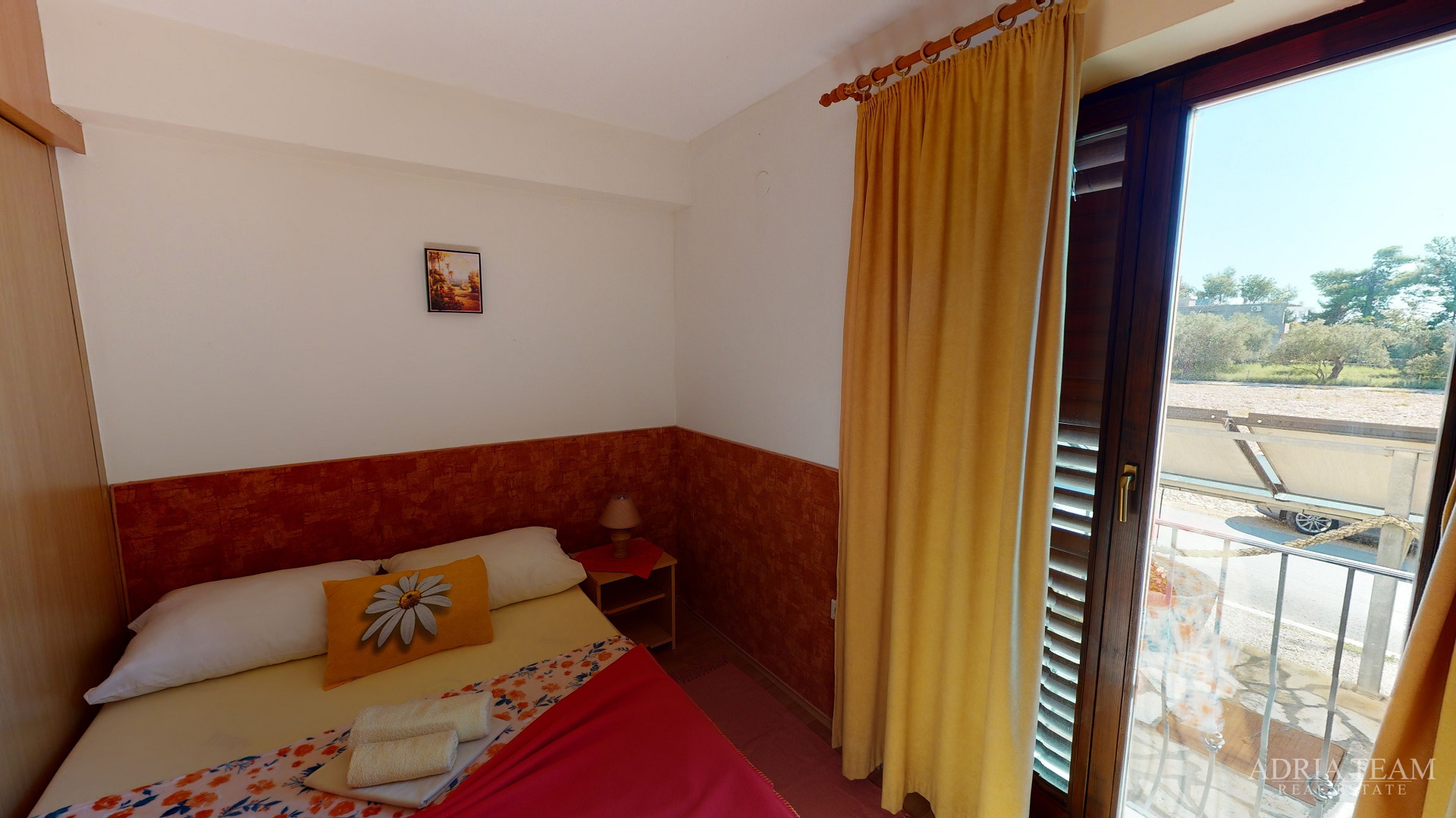 HOTEL S KONOBOM I KROVNOM TERASOM, 1. RED DO MORA - SUKOŠAN