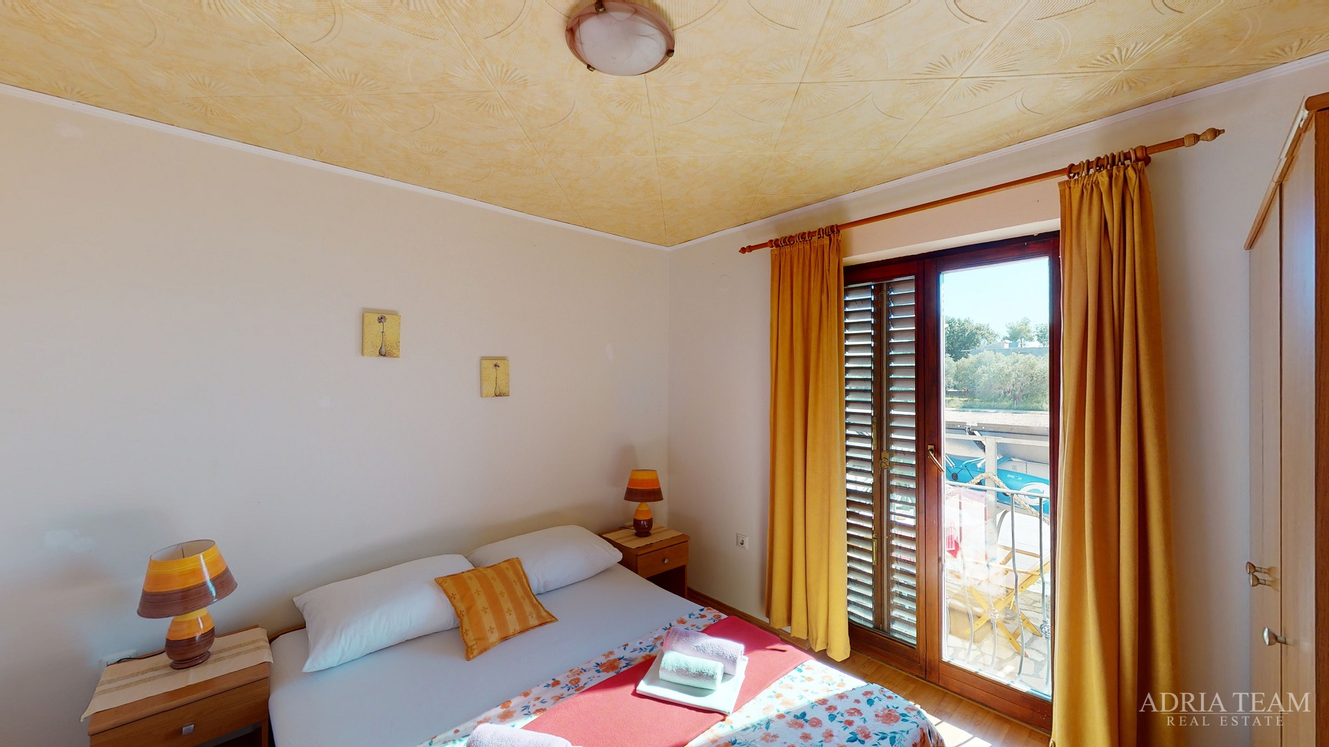 HOTEL S KONOBOM I KROVNOM TERASOM, 1. RED DO MORA - SUKOŠAN