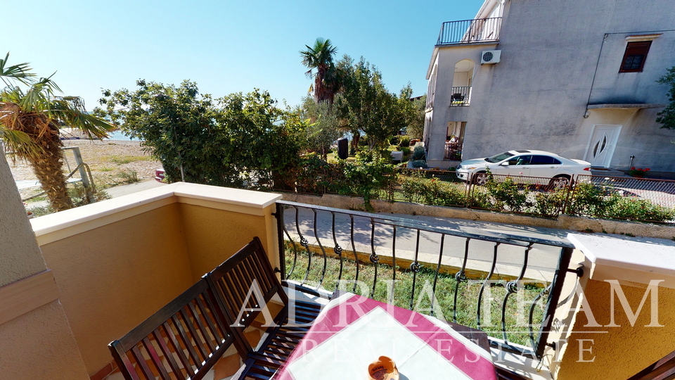 HOTEL WITH TAVERN AND ROOF TERRACE, FIRST ROW TO THE SEA - SUKOŠAN