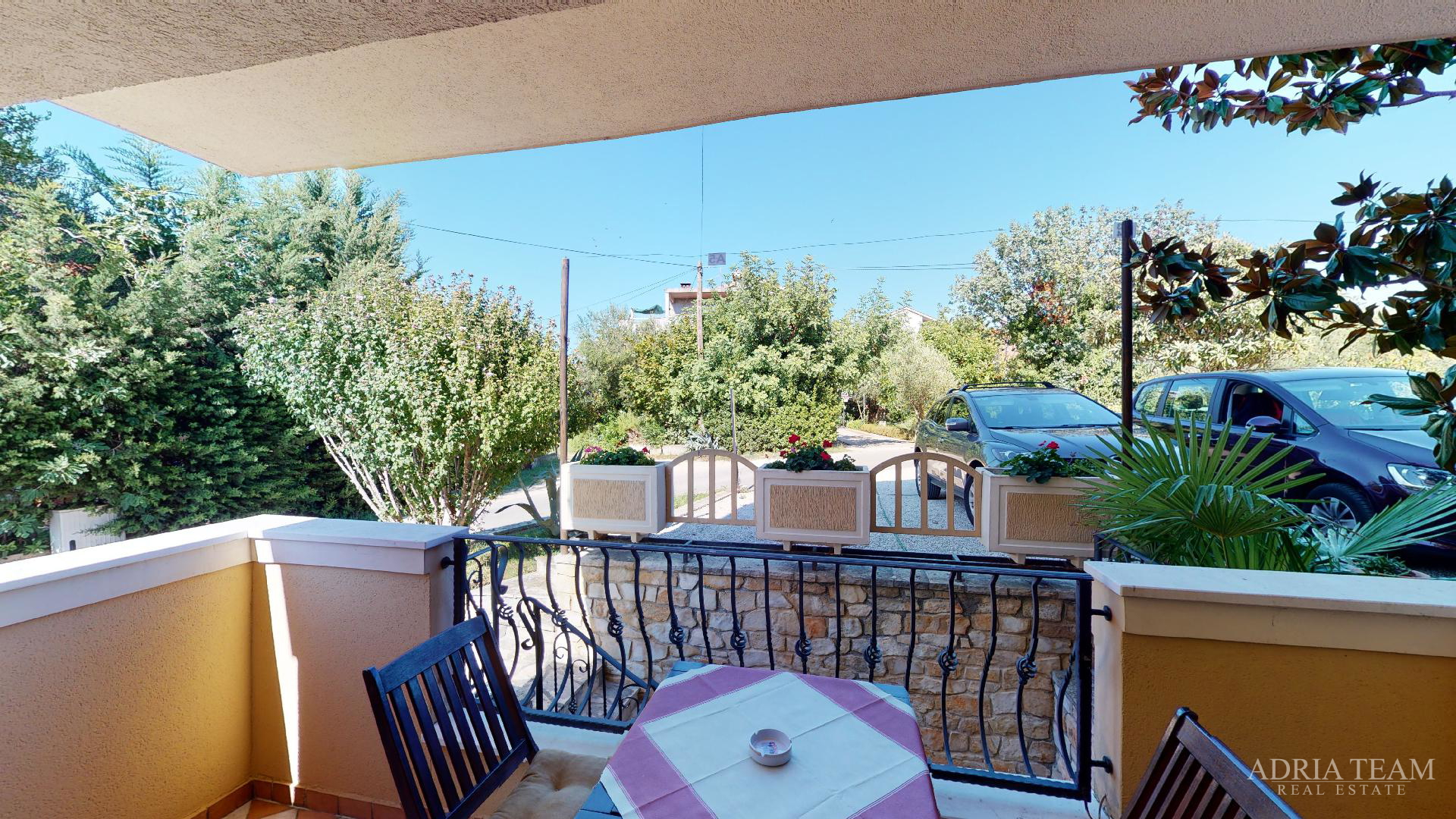 HOTEL S KONOBOM I KROVNOM TERASOM, 1. RED DO MORA - SUKOŠAN