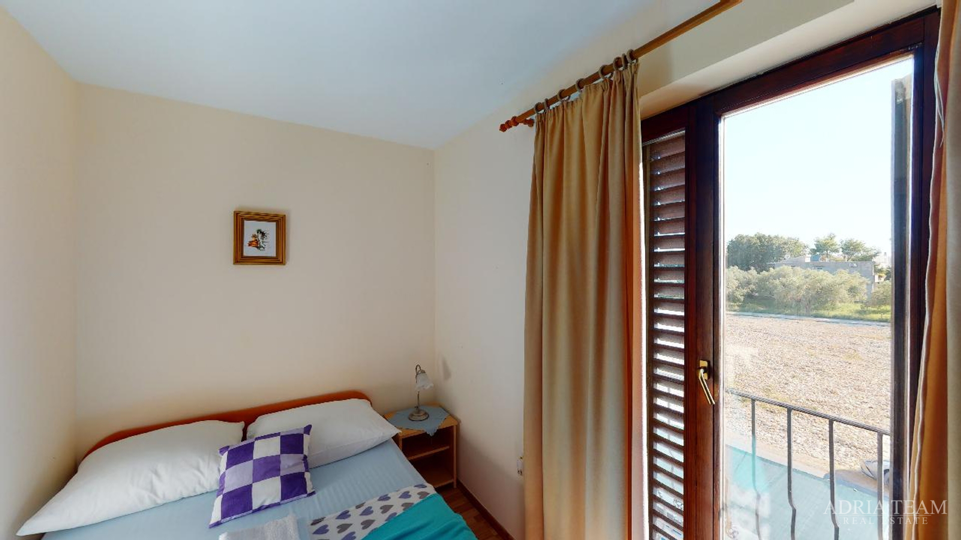 HOTEL S KONOBOM I KROVNOM TERASOM, 1. RED DO MORA - SUKOŠAN