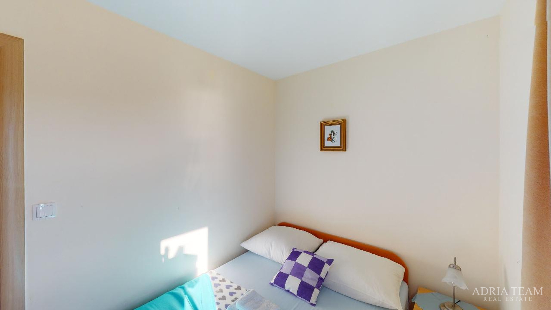 HOTEL S KONOBOM I KROVNOM TERASOM, 1. RED DO MORA - SUKOŠAN