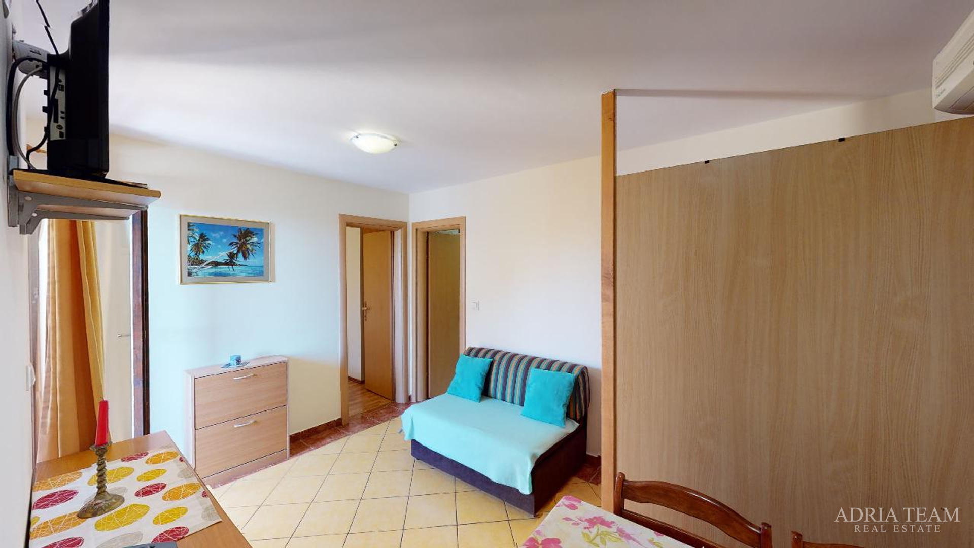 HOTEL S KONOBOM I KROVNOM TERASOM, 1. RED DO MORA - SUKOŠAN