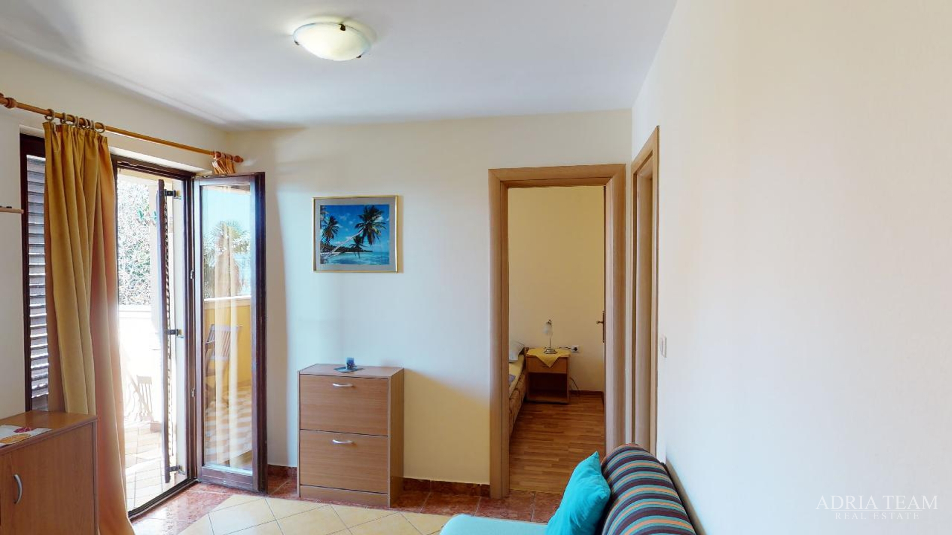 HOTEL S KONOBOM I KROVNOM TERASOM, 1. RED DO MORA - SUKOŠAN