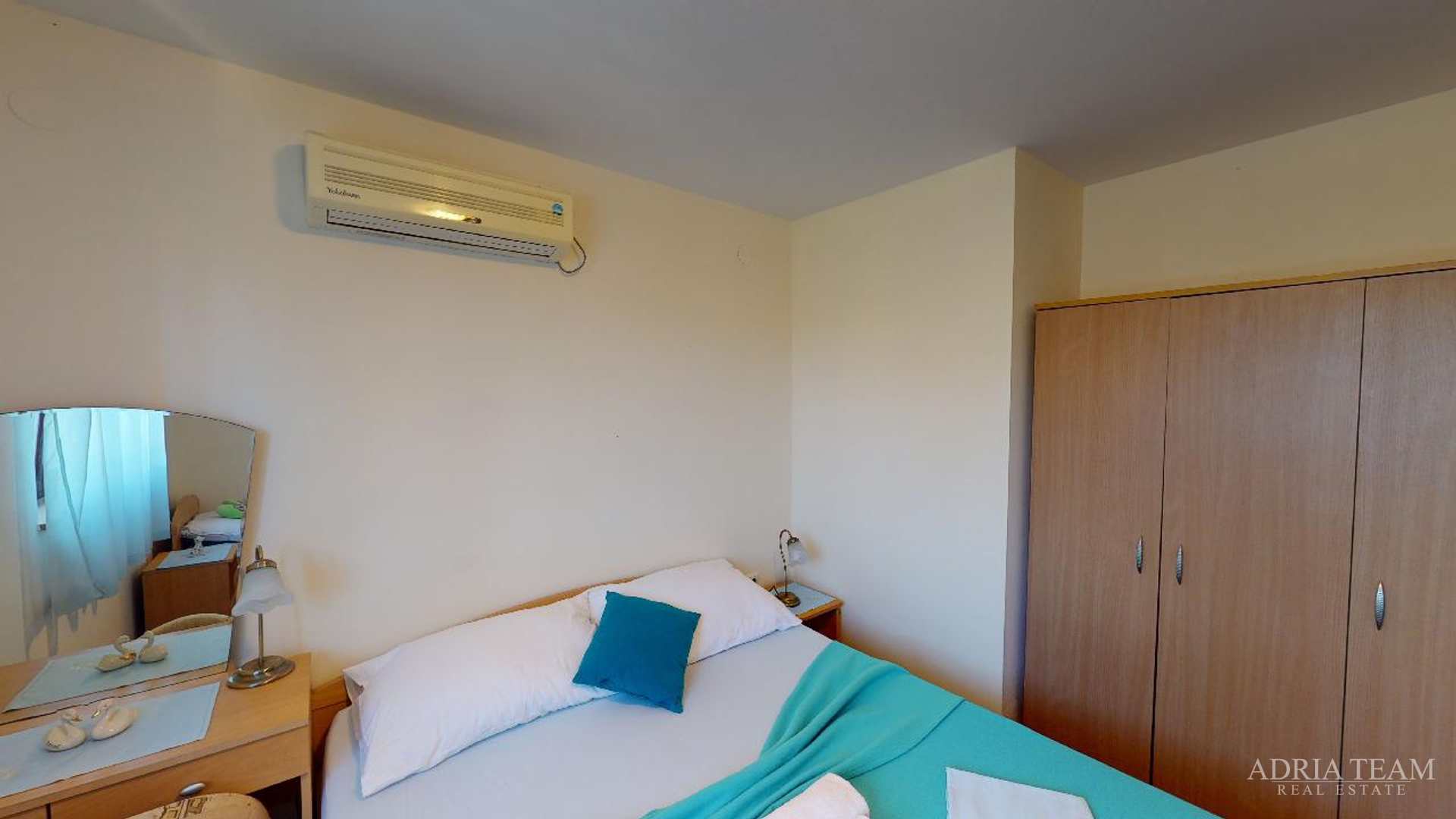 HOTEL S KONOBOM I KROVNOM TERASOM, 1. RED DO MORA - SUKOŠAN