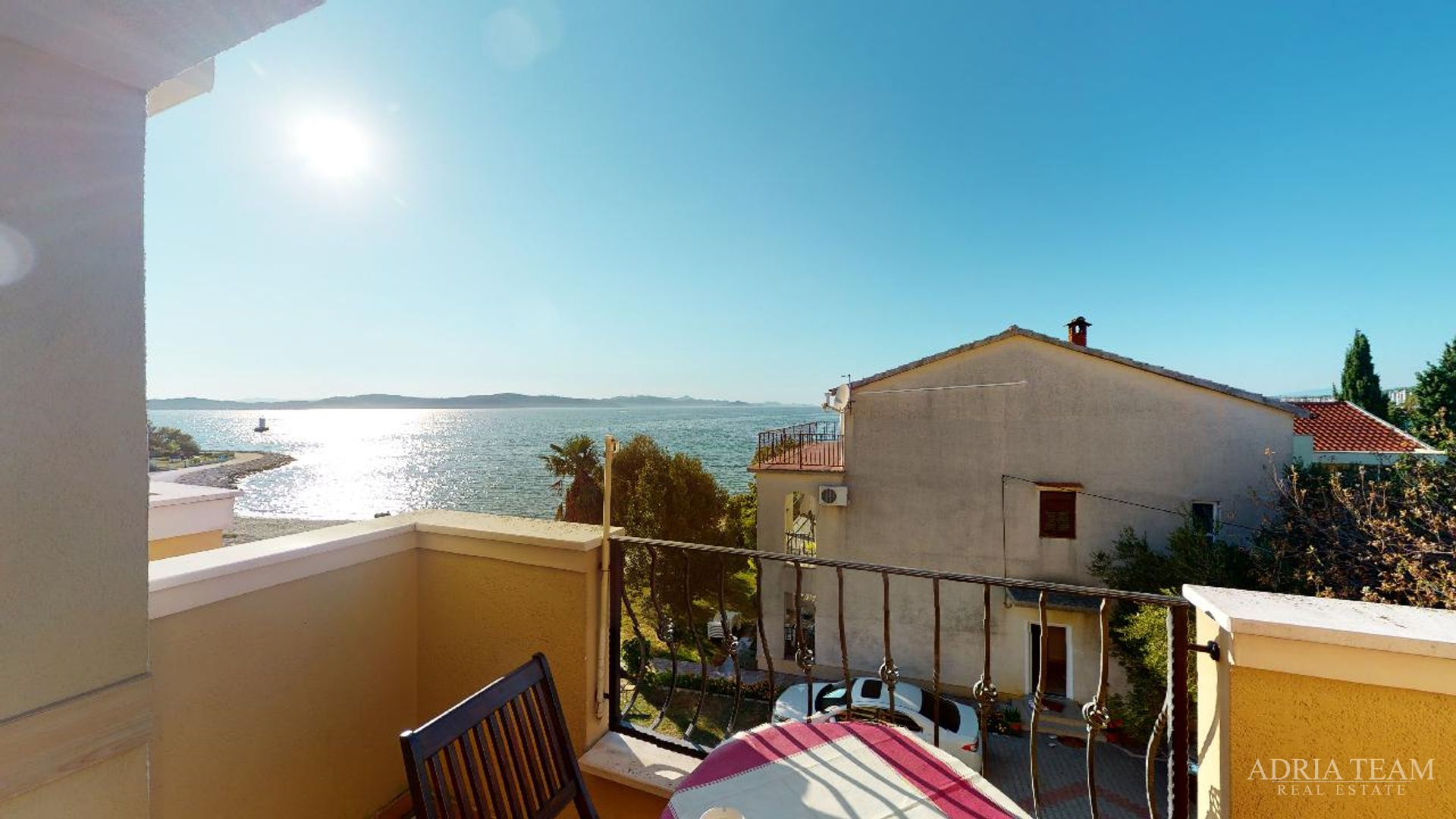 HOTEL S KONOBOM I KROVNOM TERASOM, 1. RED DO MORA - SUKOŠAN