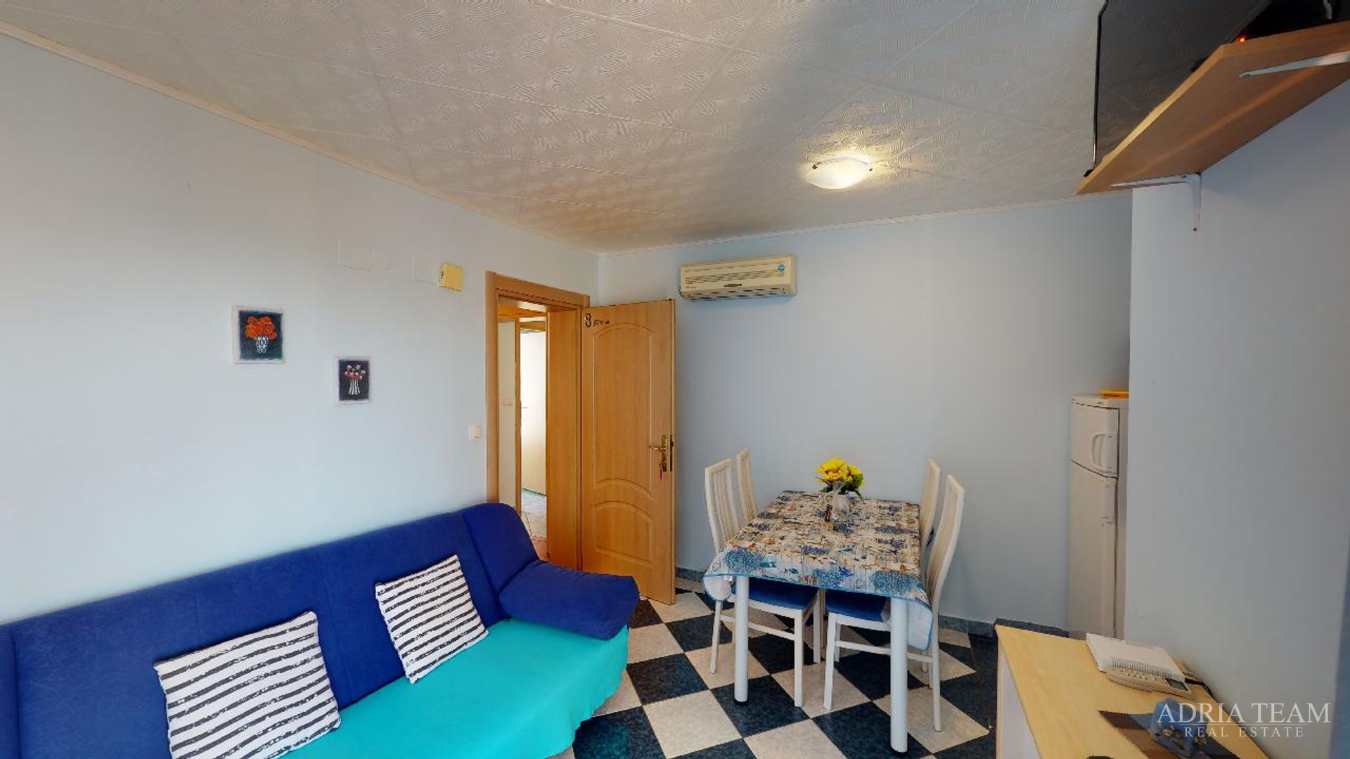 HOTEL S KONOBOM I KROVNOM TERASOM, 1. RED DO MORA - SUKOŠAN