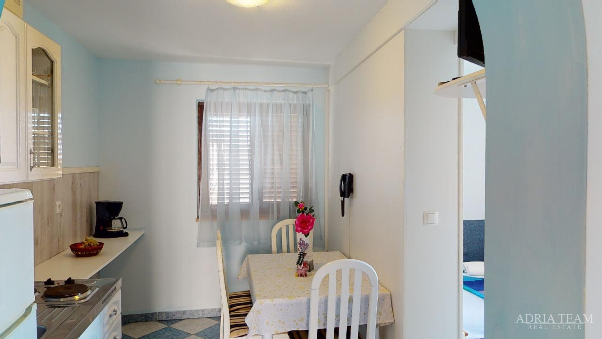 HOTEL S KONOBOM I KROVNOM TERASOM, 1. RED DO MORA - SUKOŠAN