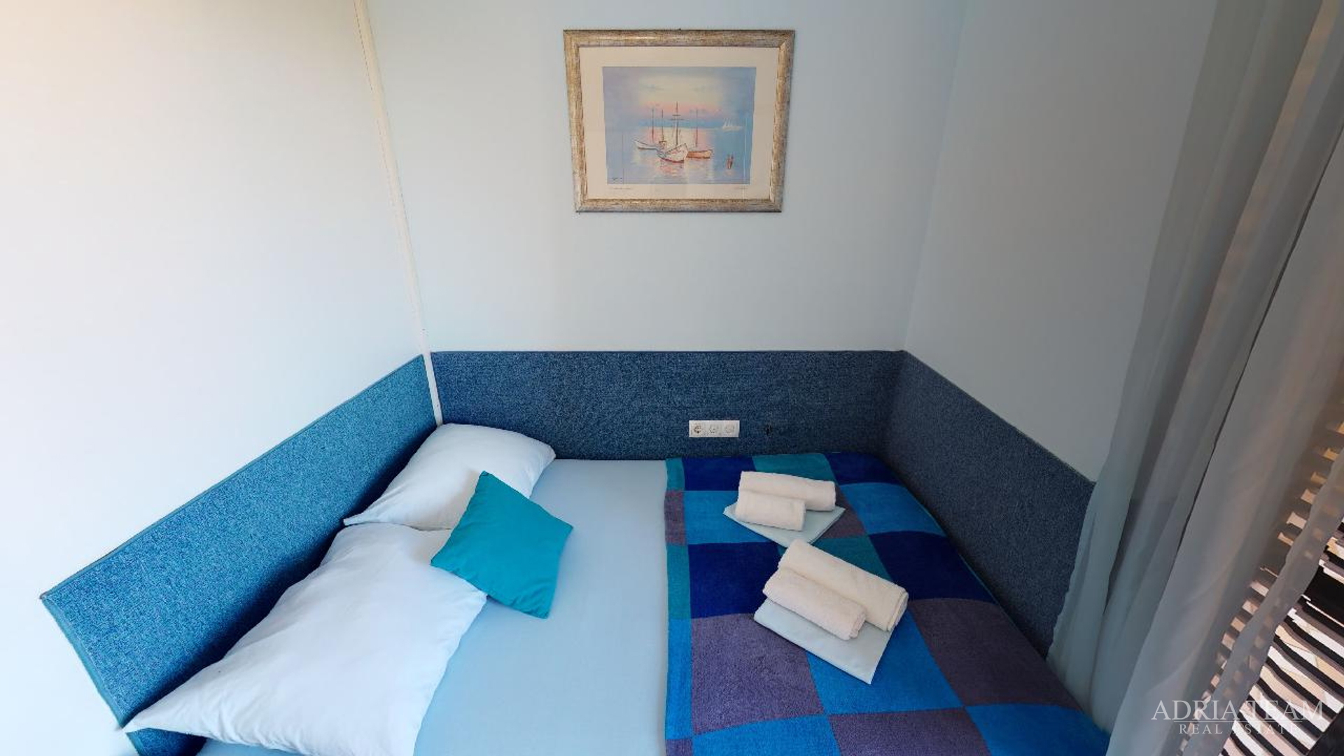 HOTEL S KONOBOM I KROVNOM TERASOM, 1. RED DO MORA - SUKOŠAN