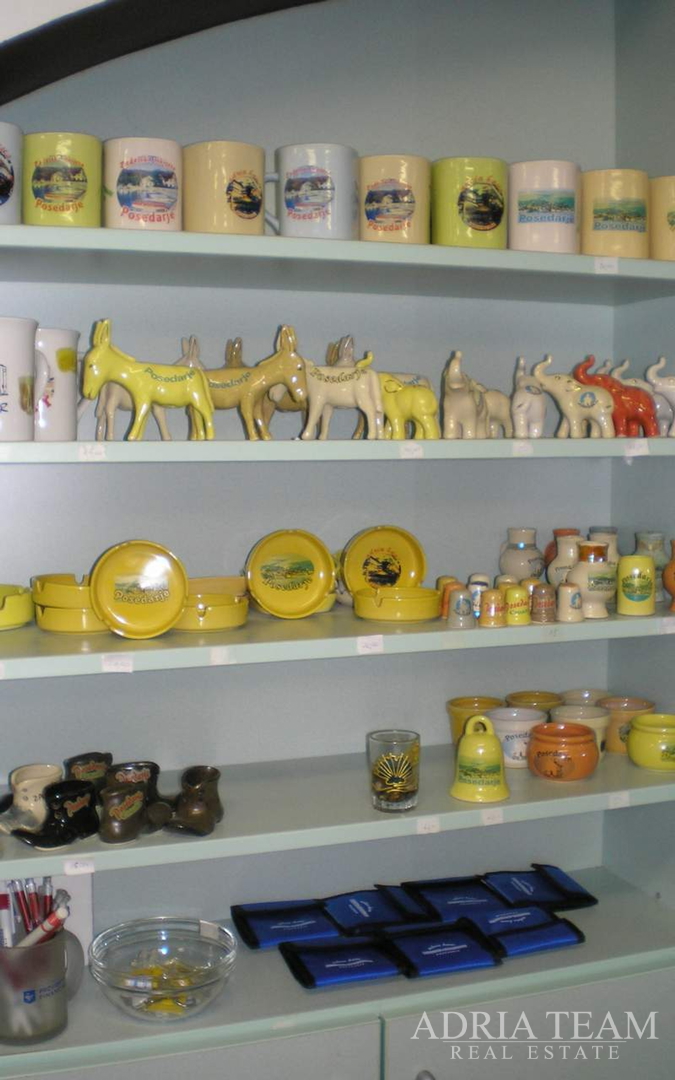 HOTEL 50 m OD MORA - POSEDARJE