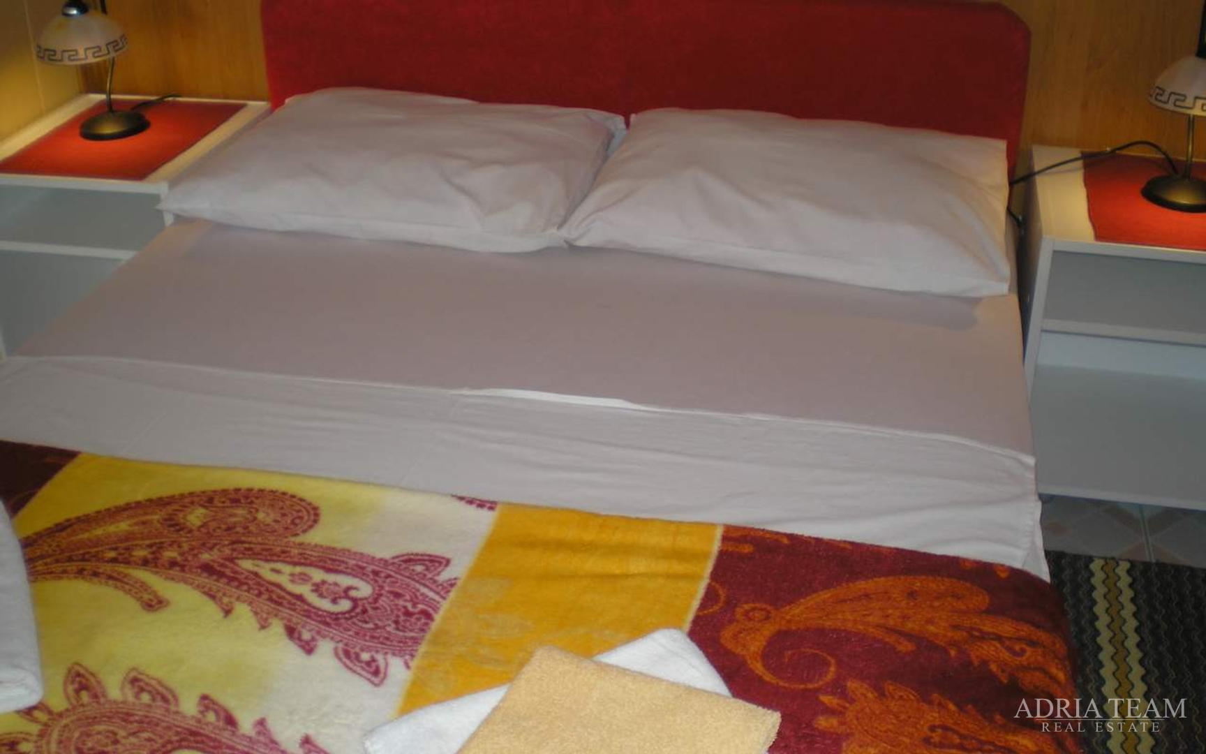 HOTEL 50 m OD MORA - POSEDARJE