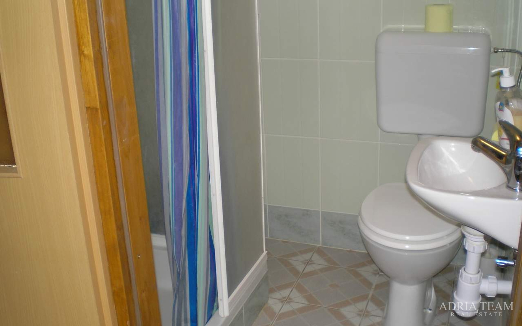 HOTEL 50 m OD MORA - POSEDARJE