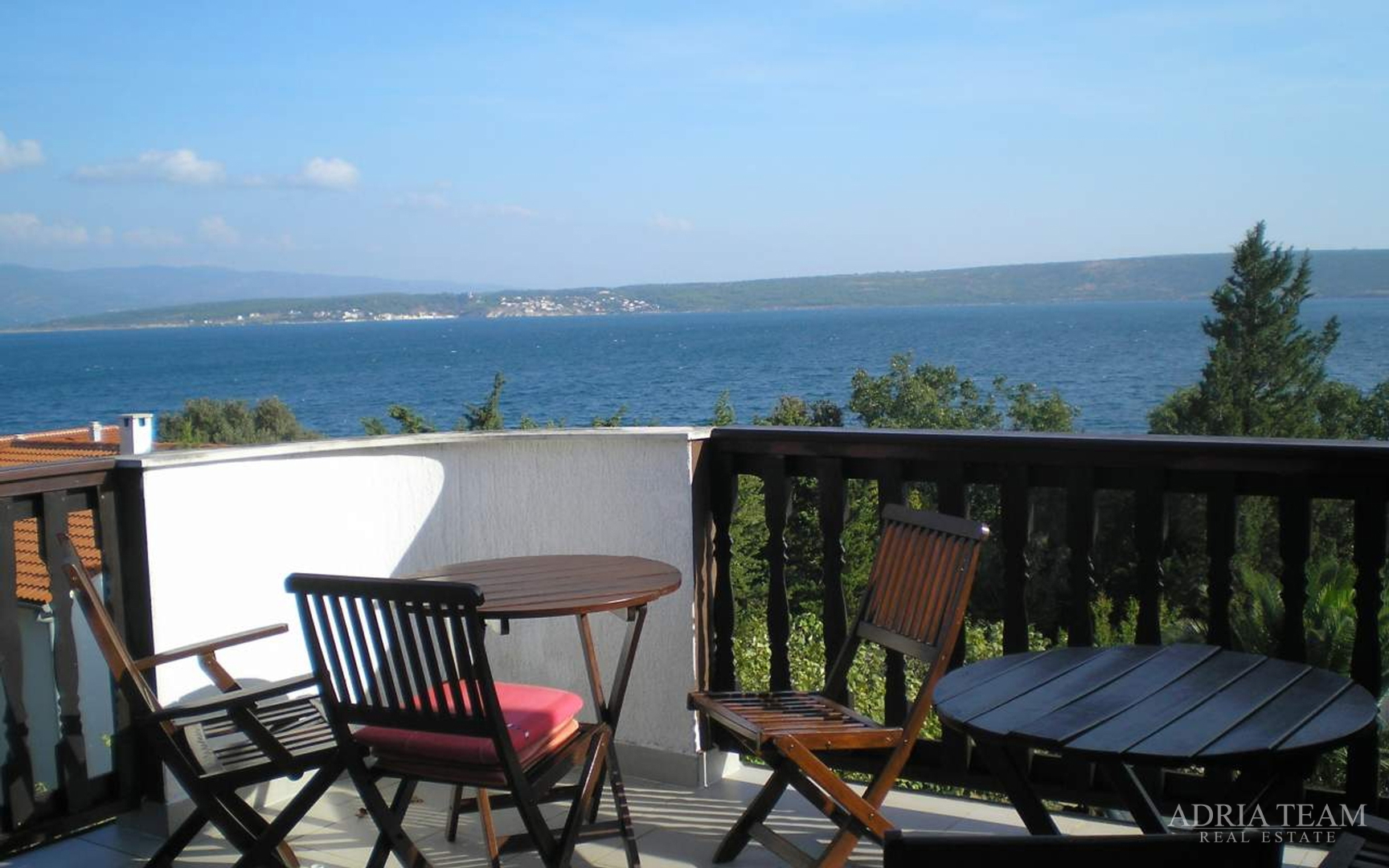 HOTEL 50 m OD MORA - POSEDARJE