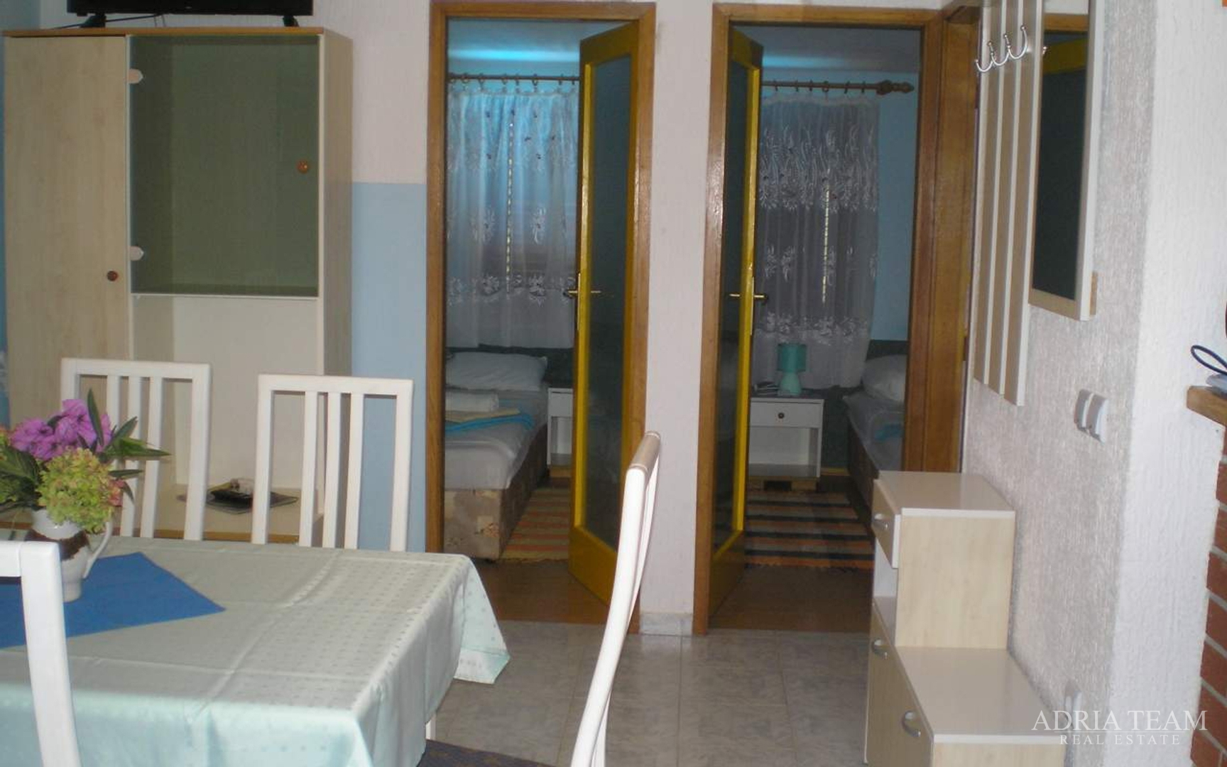 HOTEL 50 m OD MORA - POSEDARJE