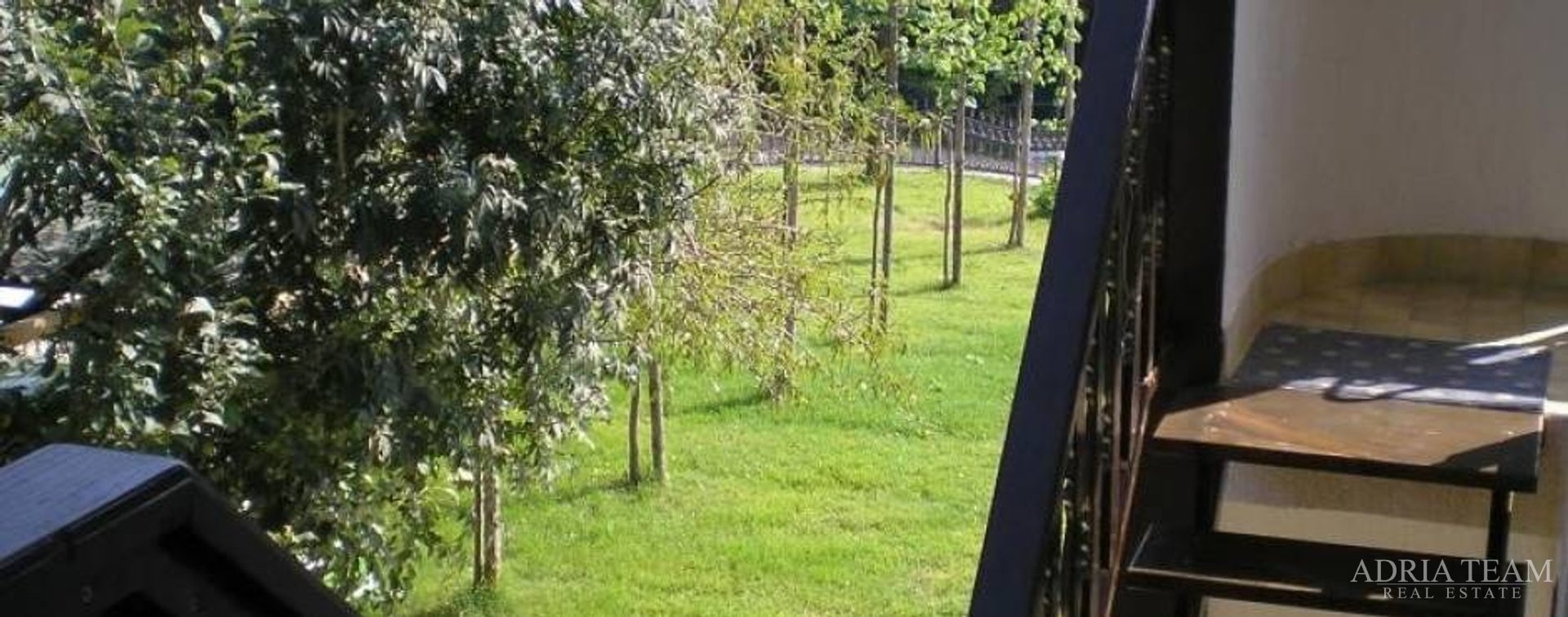 HOTEL 50 m OD MORA - POSEDARJE