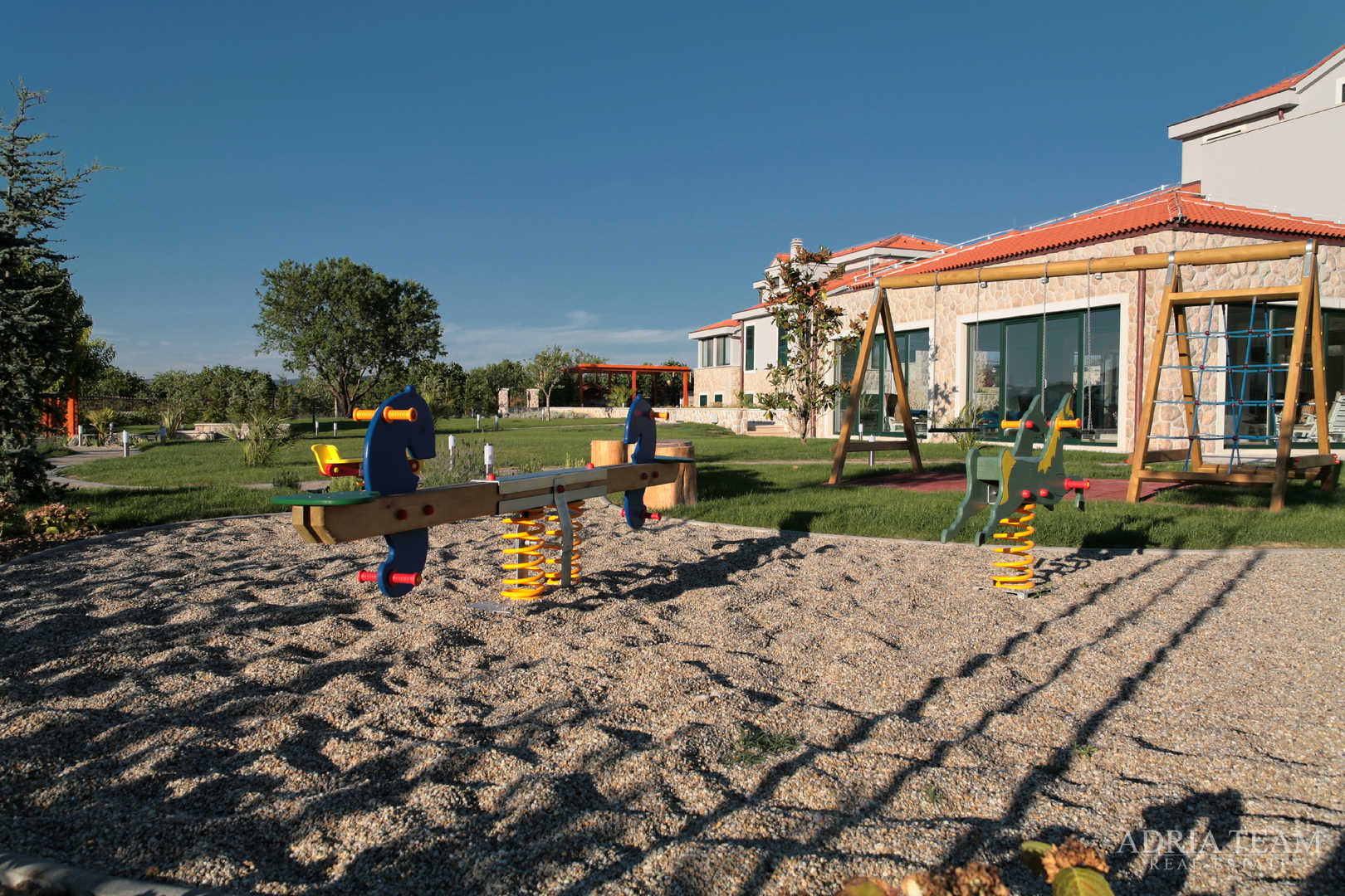 LUKSUZNA VILA 100 m OD MARINE - BETINA, MURTER