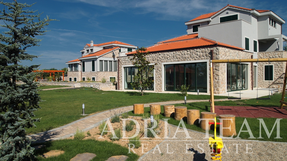 LUXURY VILLA 100 m FROM MARINA - BETINA, MURTER