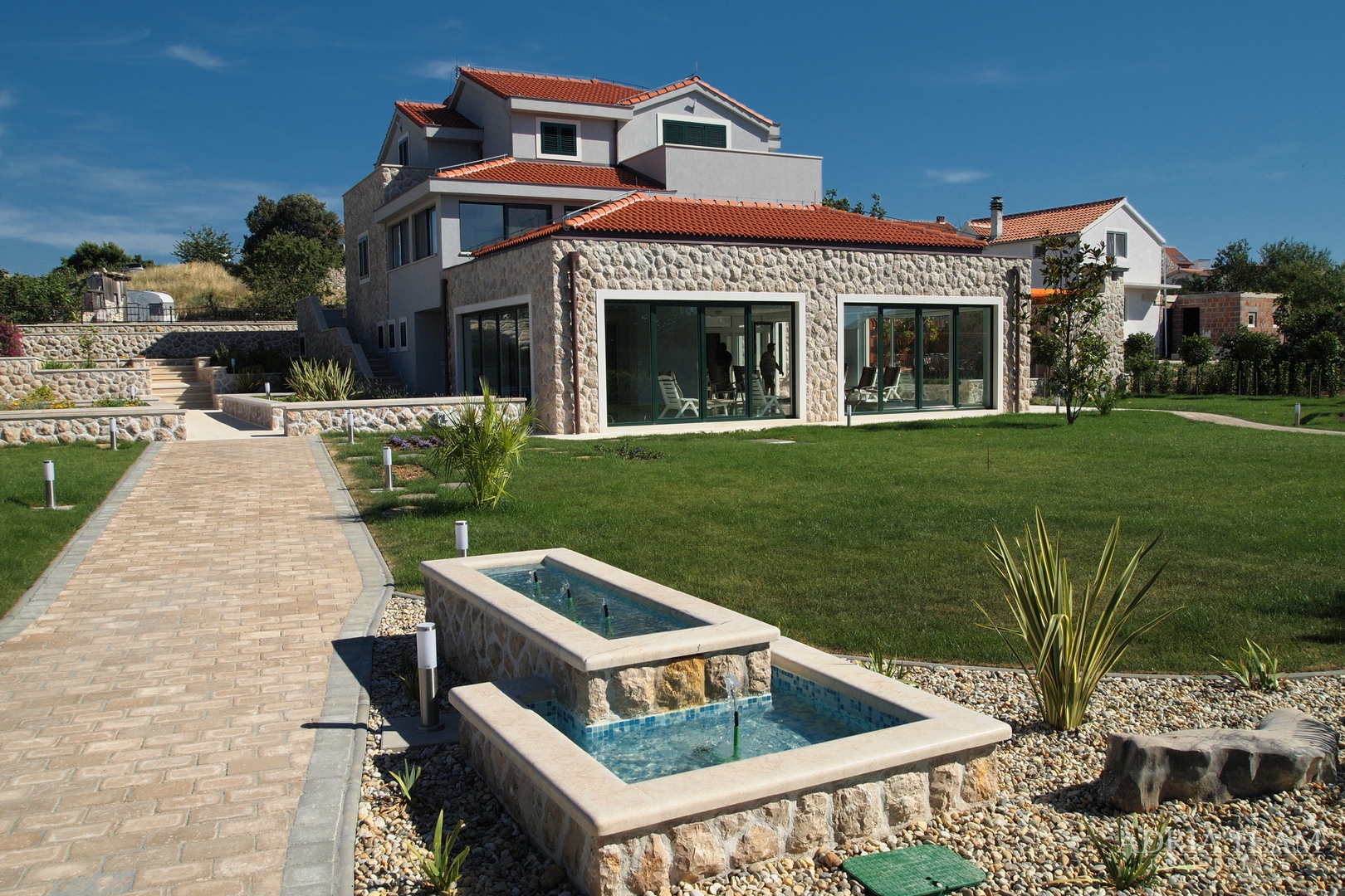 LUKSUZNA VILA 100 m OD MARINE - BETINA, MURTER