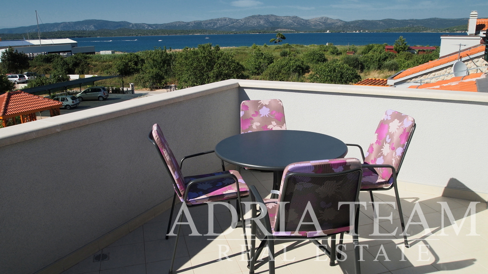 LUXURY VILLA 100 m FROM MARINA - BETINA, MURTER