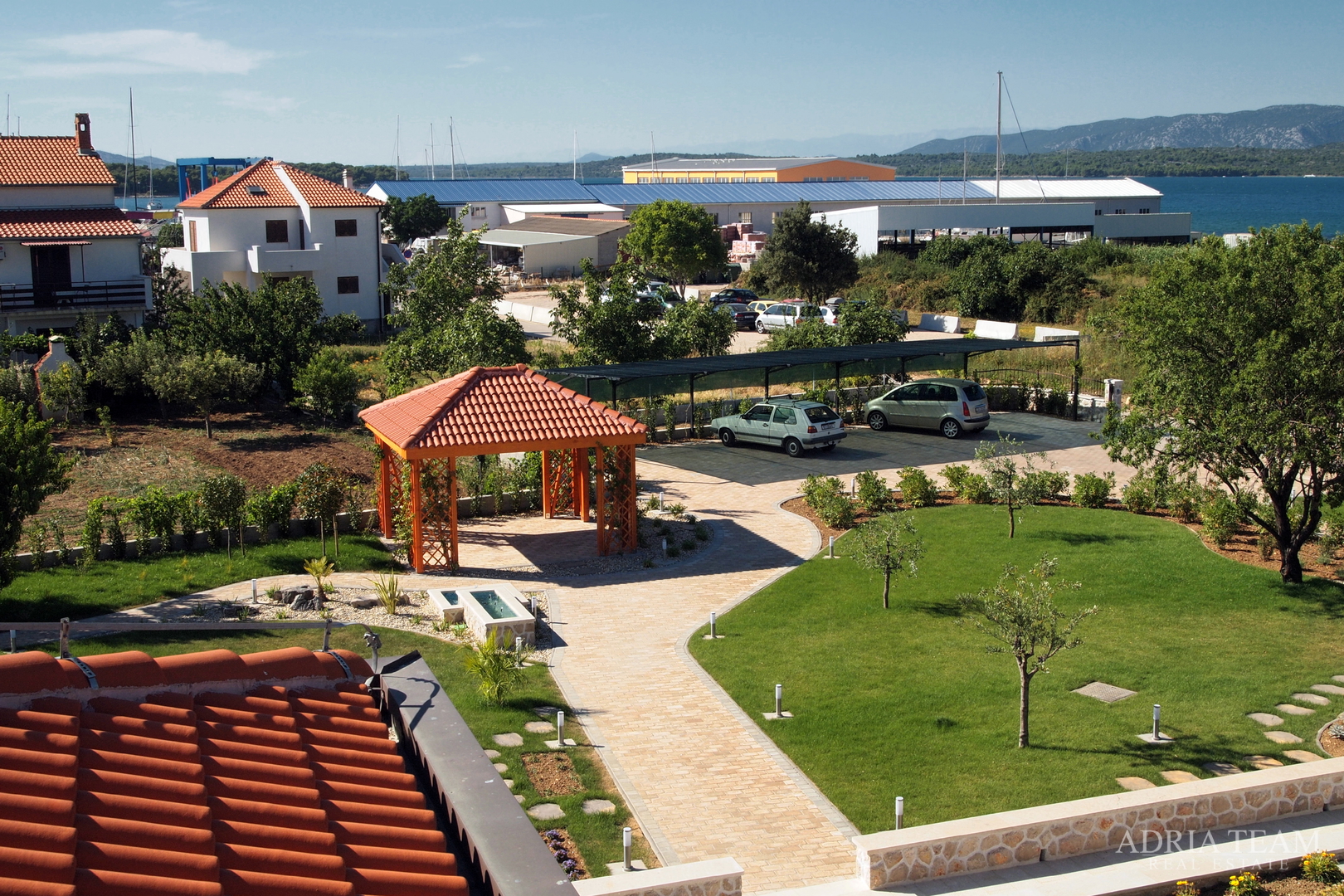 LUKSUZNA VILA 100 m OD MARINE - BETINA, MURTER