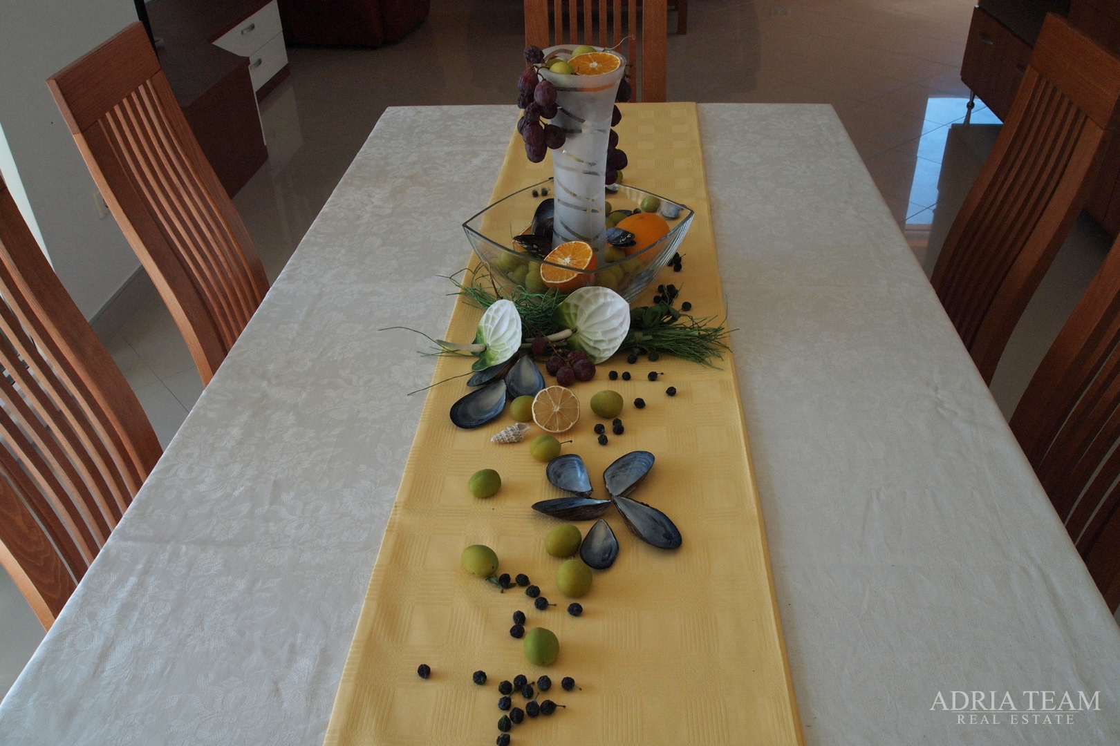 LUKSUZNA VILA 100 m OD MARINE - BETINA, MURTER