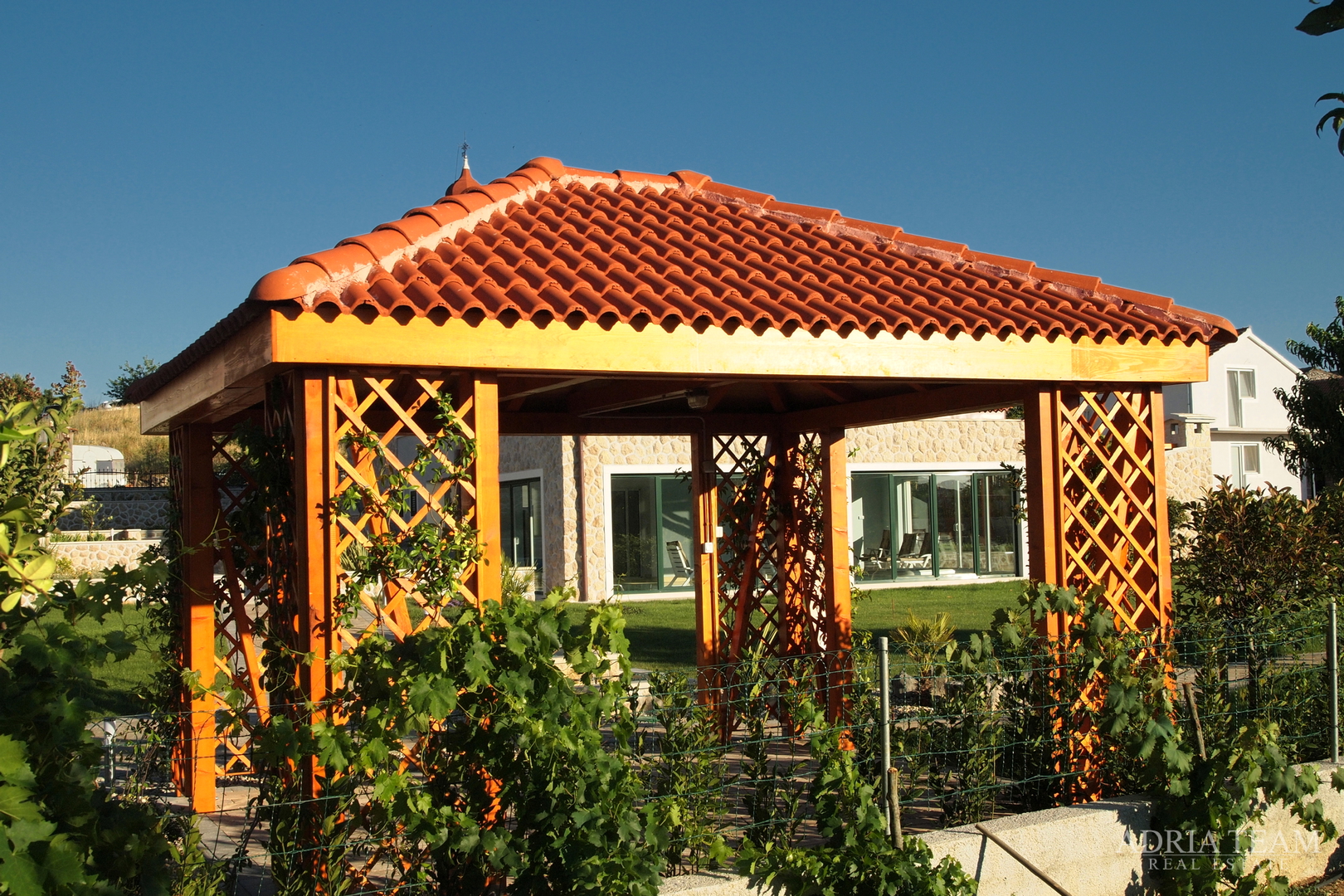 LUKSUZNA VILA 100 m OD MARINE - BETINA, MURTER