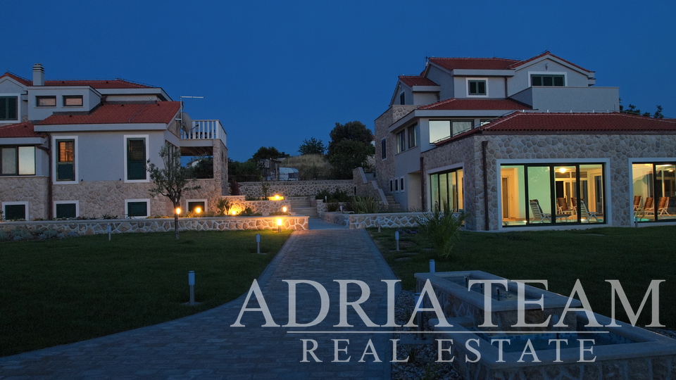 LUXURY VILLA 100 m FROM MARINA - BETINA, MURTER