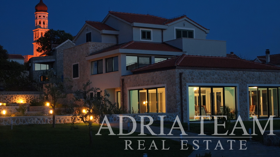 LUXURY VILLA 100 m FROM MARINA - BETINA, MURTER