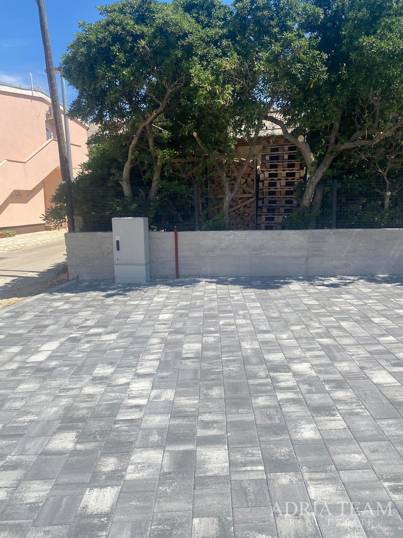 APARTMANI U NOVOGRADNJI S POGLEDOM NA MORE, MIRNA I TIHA POZICIJA!! PAG