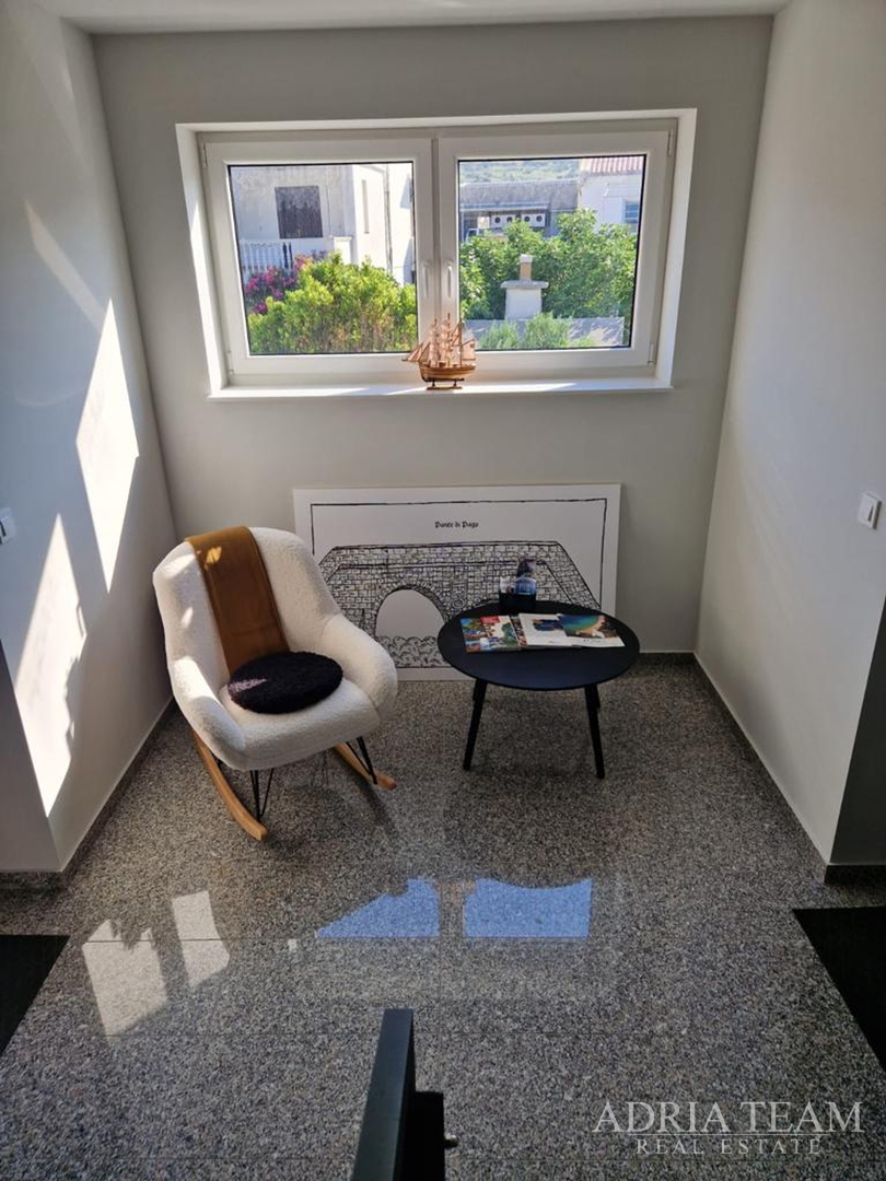 APARTMANI U NOVOGRADNJI S POGLEDOM NA MORE, MIRNA I TIHA POZICIJA!! PAG