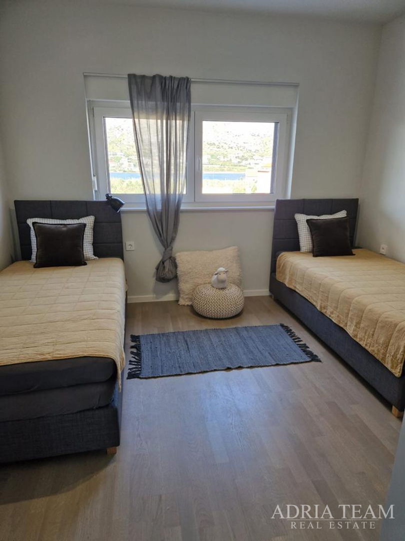 APARTMANI U NOVOGRADNJI S POGLEDOM NA MORE, MIRNA I TIHA POZICIJA!! PAG