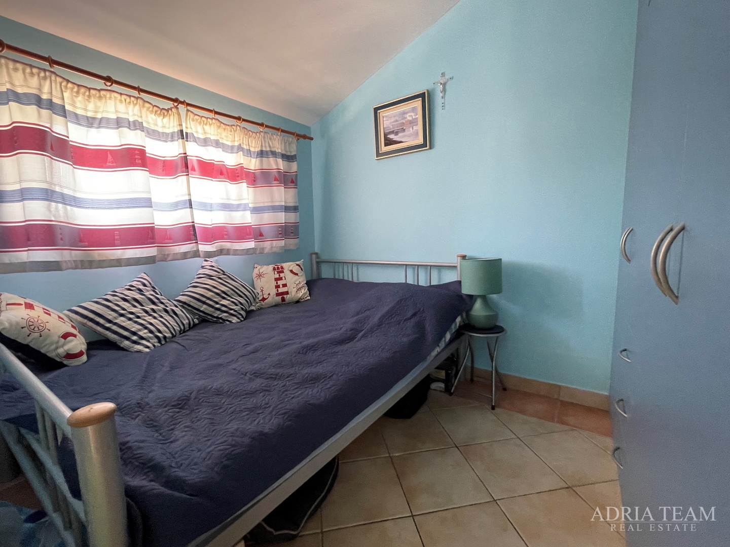 APARTMENT, 1ST ROW TO THE SEA, ON A BEAUTIFUL BEACH WITH BIG TERRACE - TURANJ