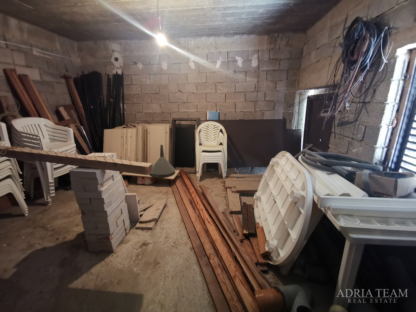 EXCELLENT INVESTMENT, 50 M FROM THE SEA! PAG, POVLJANA