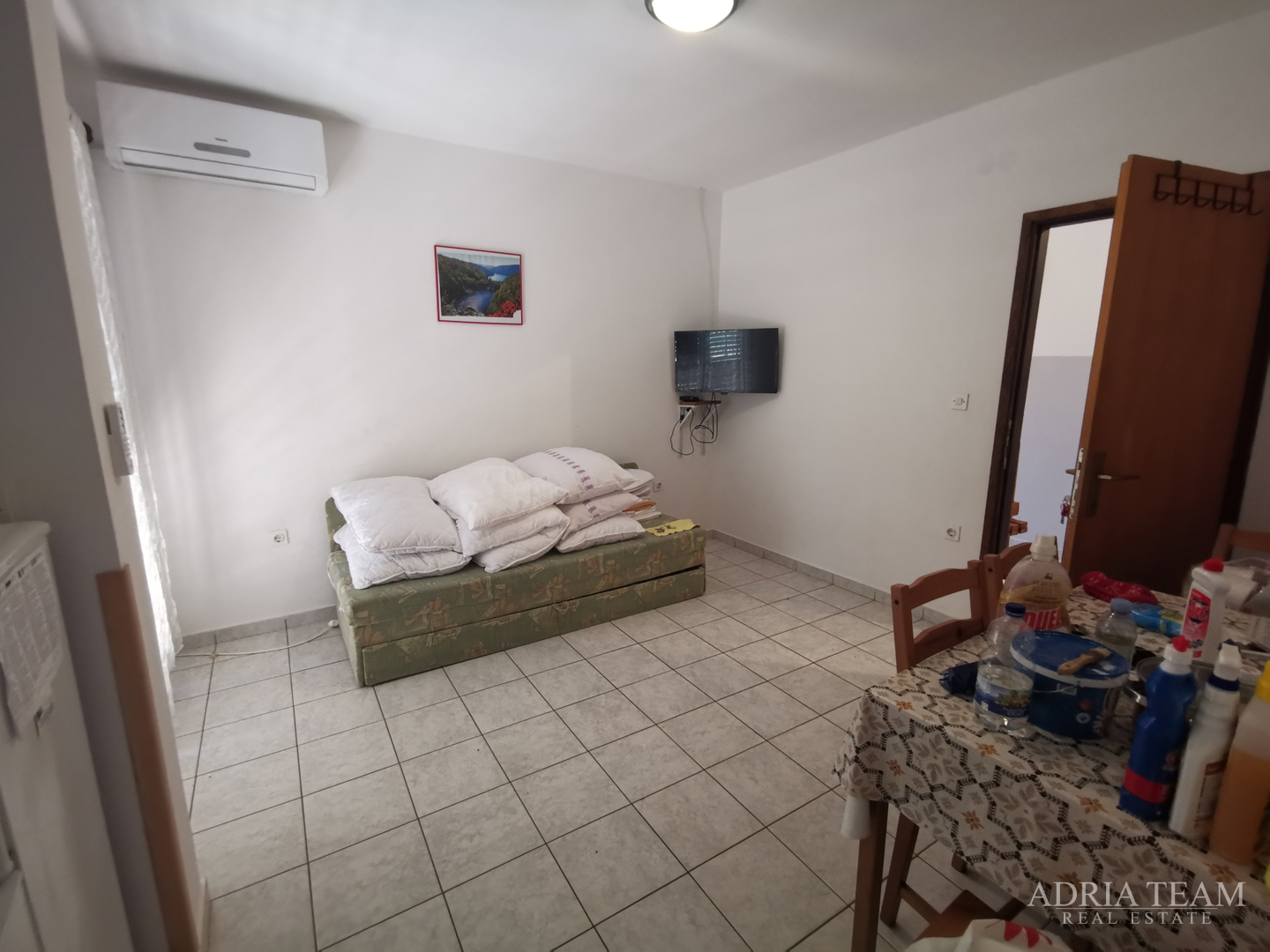 EXCELLENT INVESTMENT, 50 M FROM THE SEA! PAG, POVLJANA