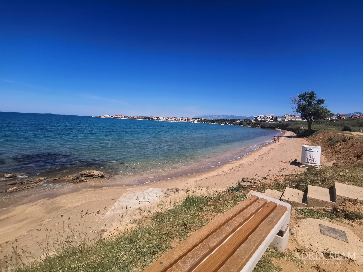 EXCELLENT INVESTMENT, 50 M FROM THE SEA! PAG, POVLJANA