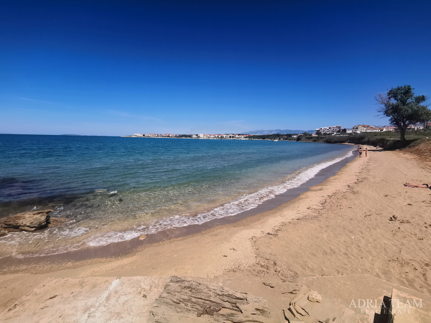 EXCELLENT INVESTMENT, 50 M FROM THE SEA! PAG, POVLJANA