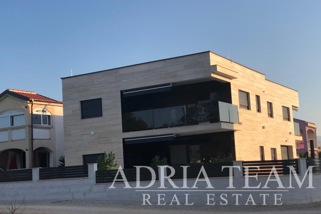 HOUSE WITH SEA VIEW, 40 M FROM THE BEACH - VIR