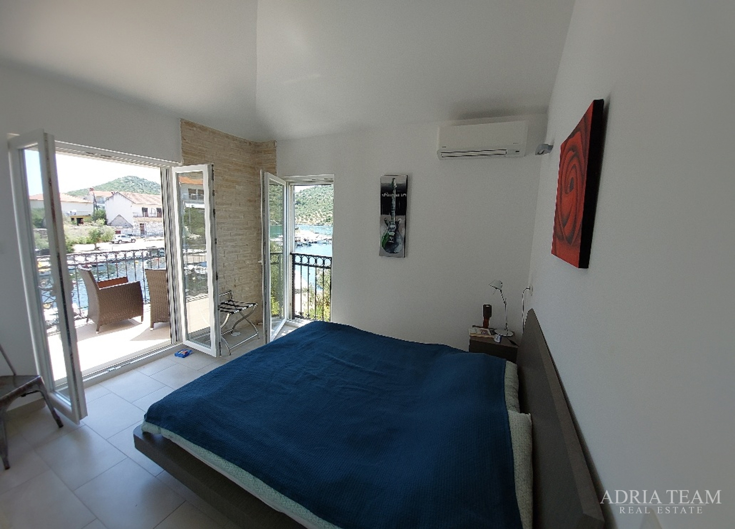 VILLA, 5 M FROM THE SEA, EXCELLENT LOCATION! - ROGOZNICA