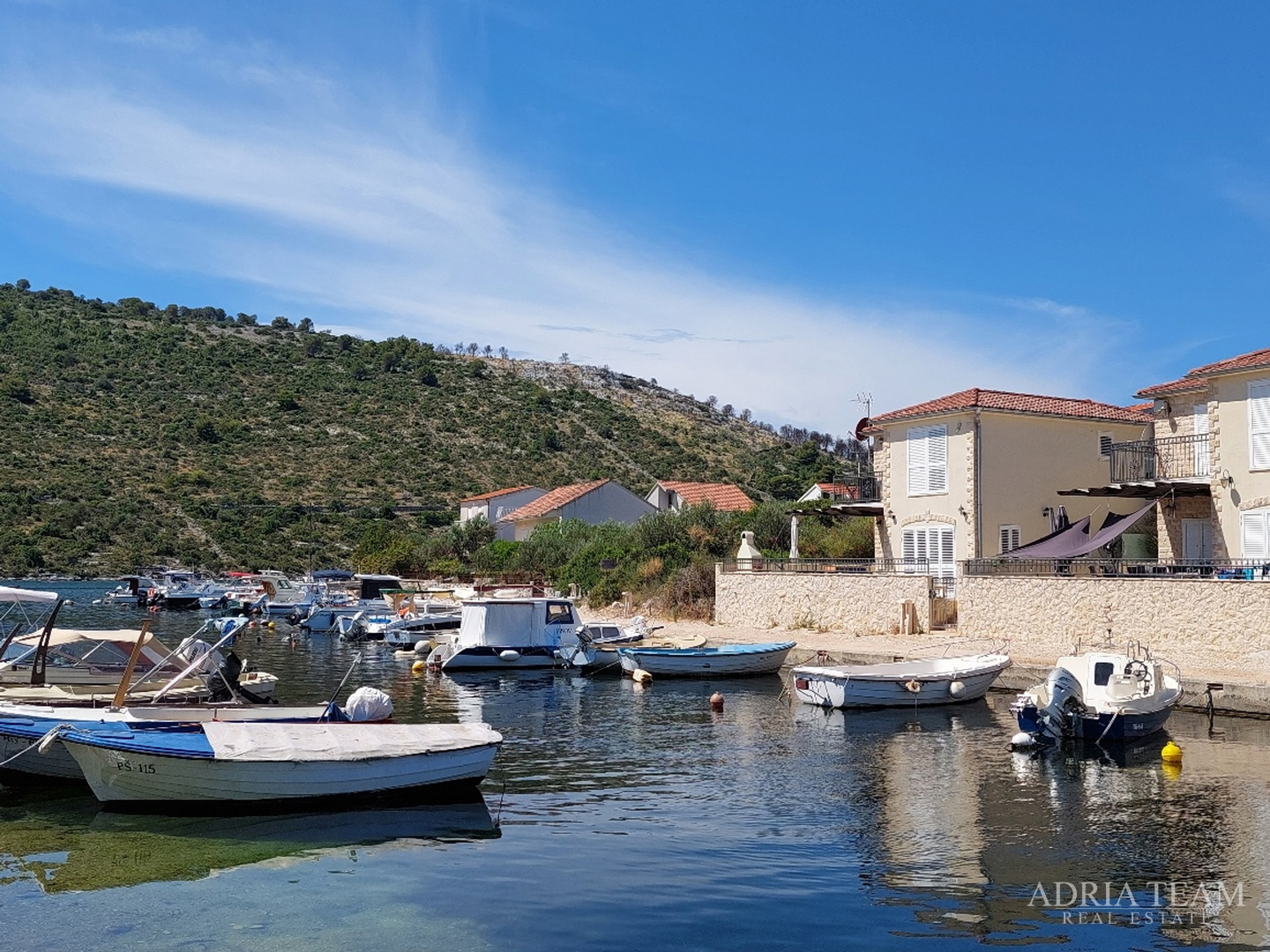 VILLA, 5 M FROM THE SEA, EXCELLENT LOCATION! - ROGOZNICA