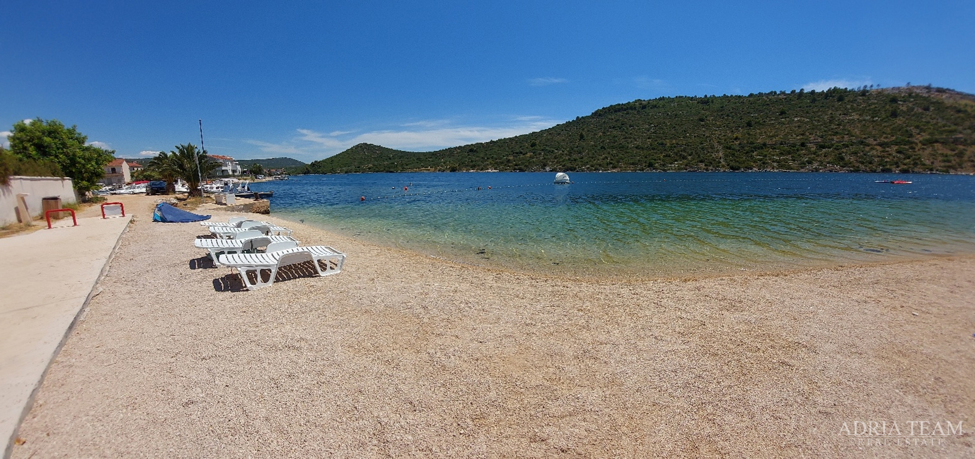 VILLA, 5 M FROM THE SEA, EXCELLENT LOCATION! - ROGOZNICA