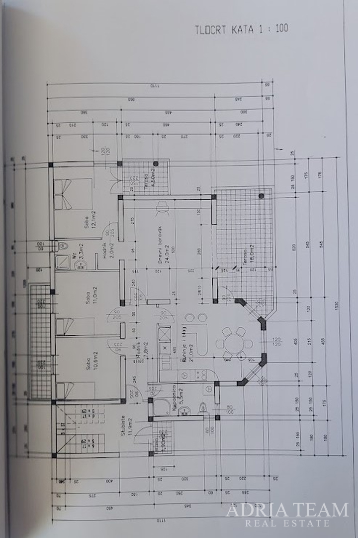HOUSE WITH 2 APARTMENTS, IMMEDIATE PROXIMITY TO THE SEA - MASLENICA