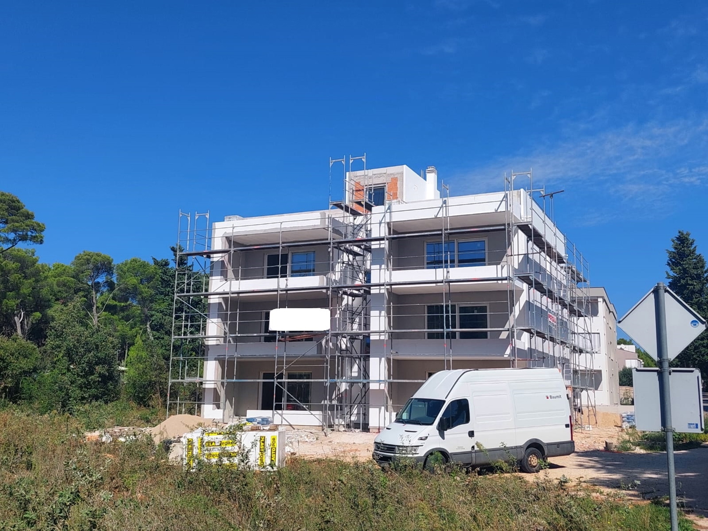 APARTMANI, NOVOGRADNJA, IZVRSNA LOKACIJA, AKCIJSKA CIJENA! - PAKOŠTANE