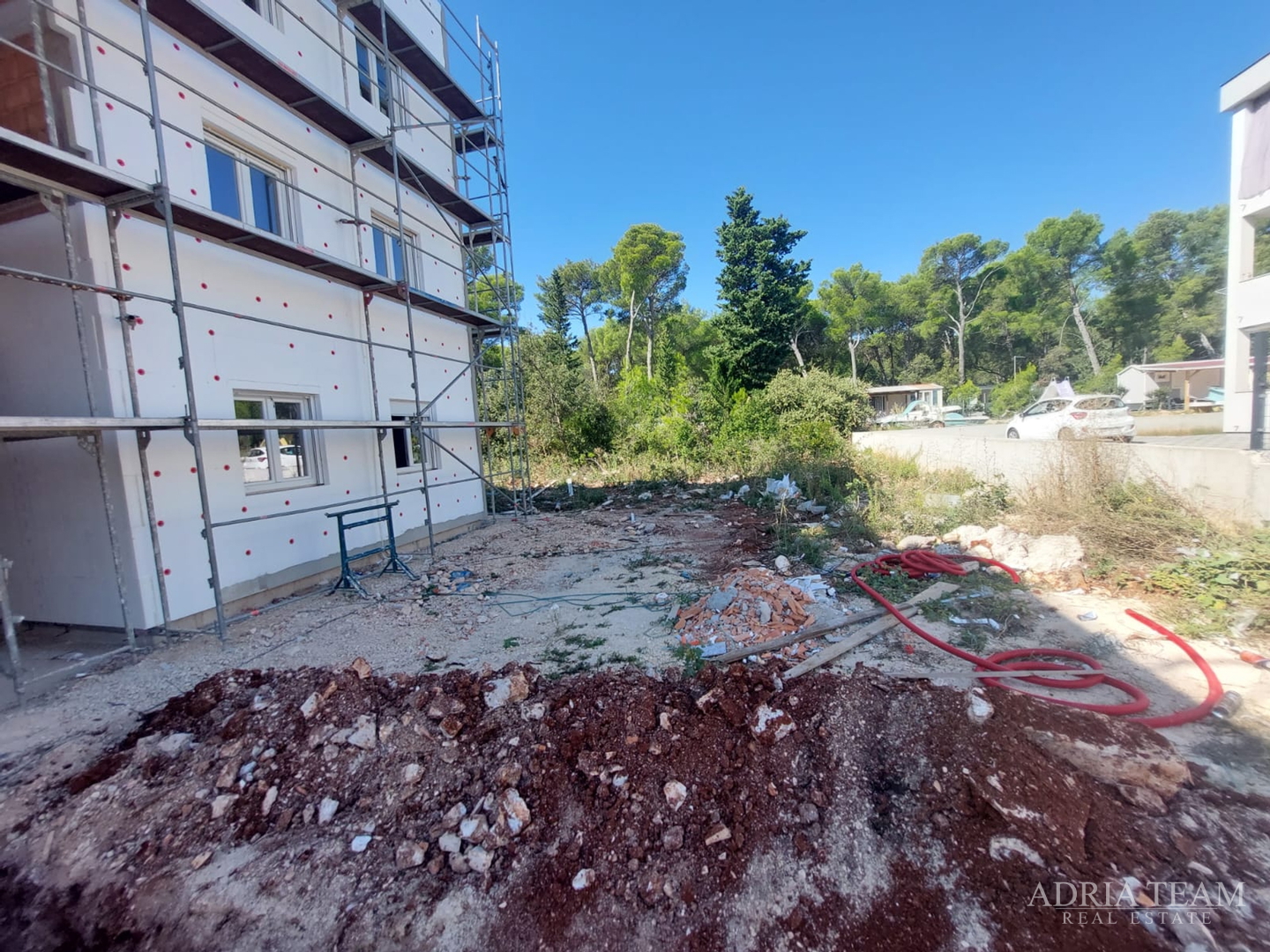 APARTMANI, NOVOGRADNJA, IZVRSNA LOKACIJA, AKCIJSKA CIJENA! - PAKOŠTANE