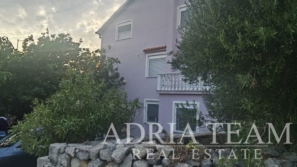 APARTMENT HOUSE WITH VAST GARDEN - JAKIŠNICA, STANIŠĆE, PAG