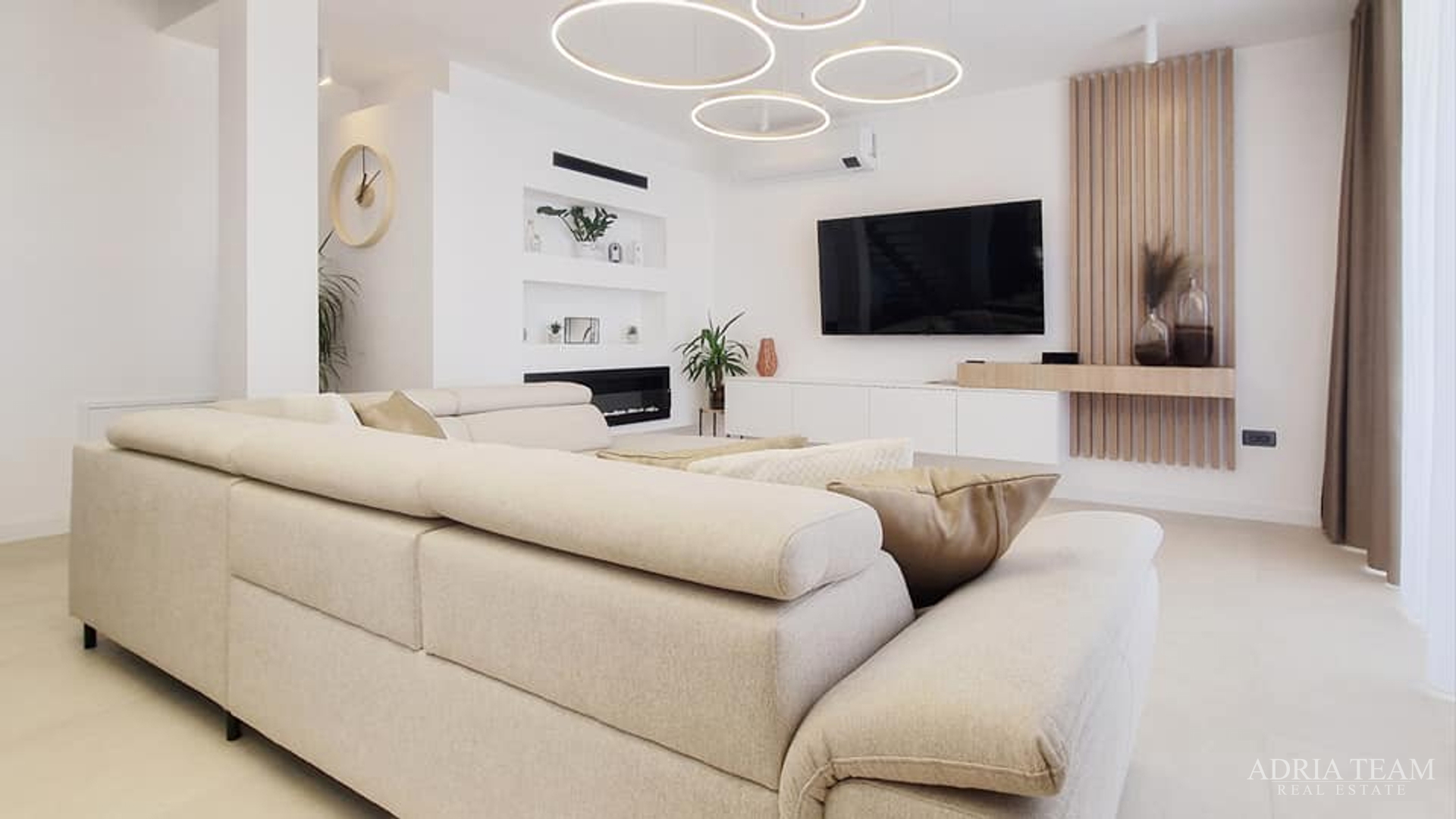 VILA, NOVOGRADNJA, IZVRSNA LOKACIJA - KOŽINO