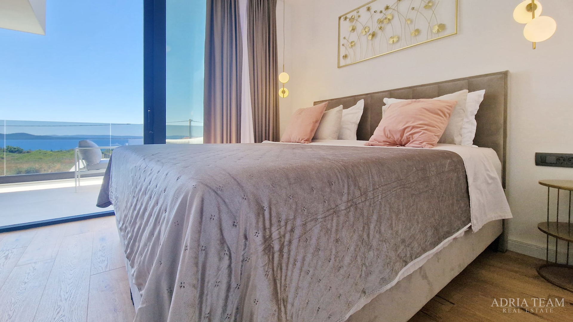 VILA, NOVOGRADNJA, IZVRSNA LOKACIJA - KOŽINO